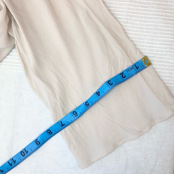 Aritzia Talula White Marcilly Off The Shoulder Top - Picture 9 of 16